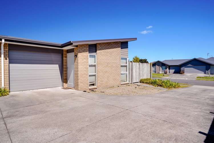 30 & 30A Sirius Crescent Rototuna North_20