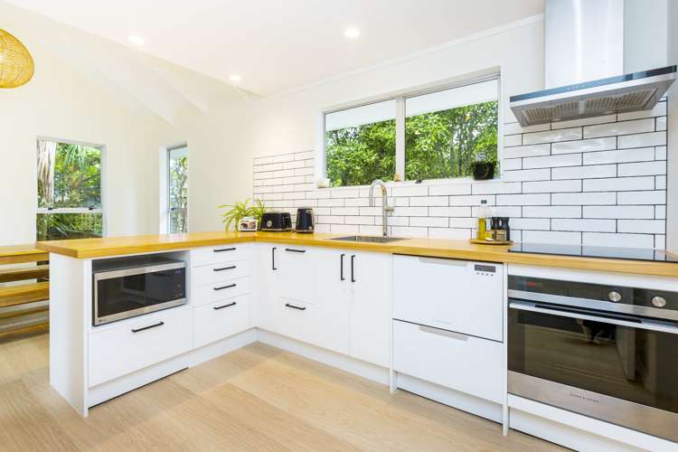 23a Heretaunga Square Silverstream_2