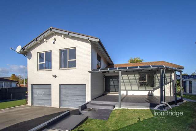 25 Delaware Crescent Russley_1