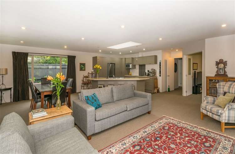 10 Roussel Place Springlands_6