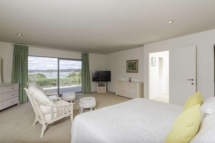 5c Deeming Road Russell Surrounds_10