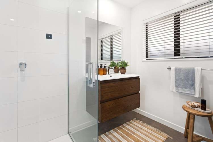 2/64 Searells Road Strowan_9