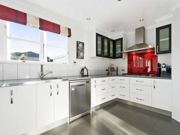 5 Morrison Grove Stokes Valley_1