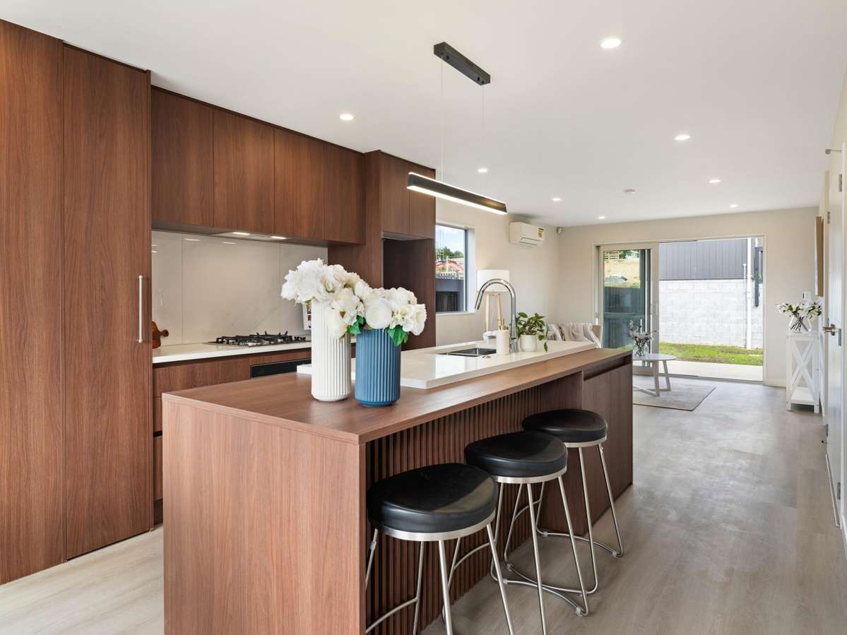 10 & 12 Taiheru Road_4