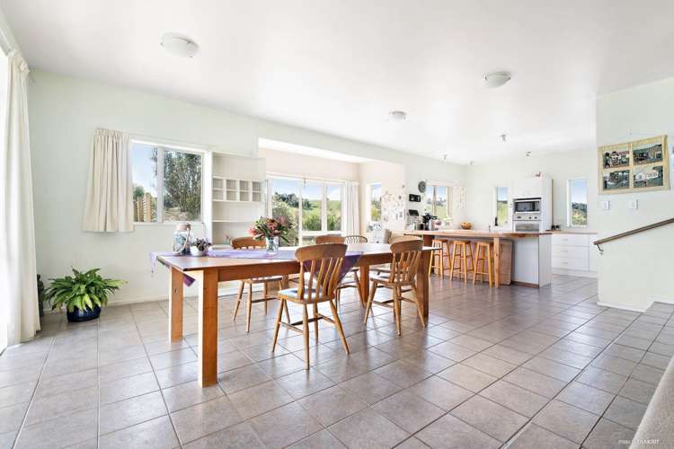 532 Redoubt Road Totara Park_3