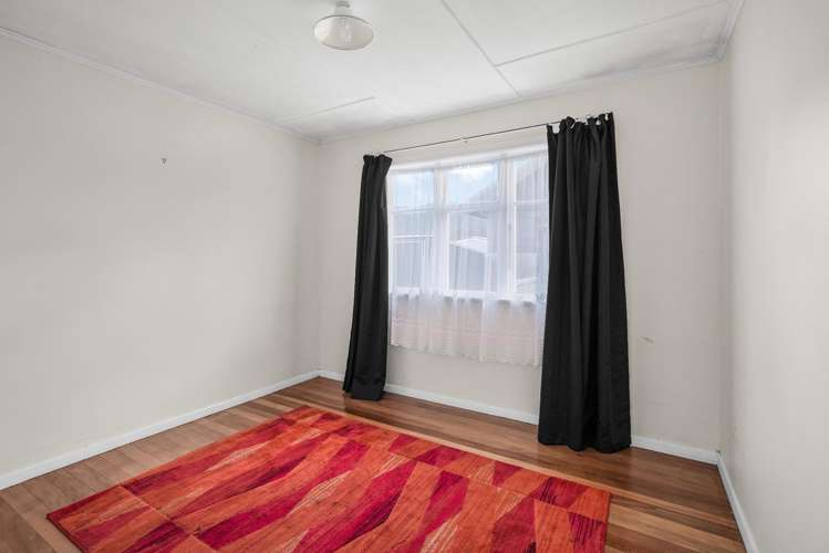 9 Fitzherbert Road Wainuiomata_17