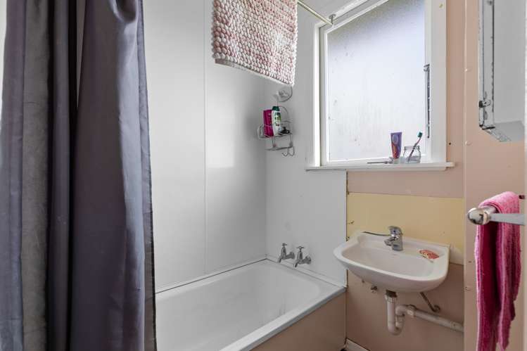 3 Renfrew Place Highbury_15