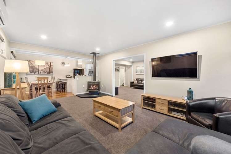 88 Houchens Road Glenview_14