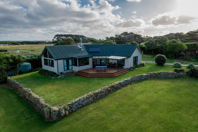 426 North Road Chatham Island_1
