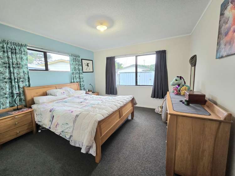 4B Kingsley Place 11229_5