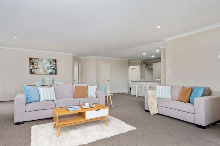 8 Blossom Grove Papamoa_7