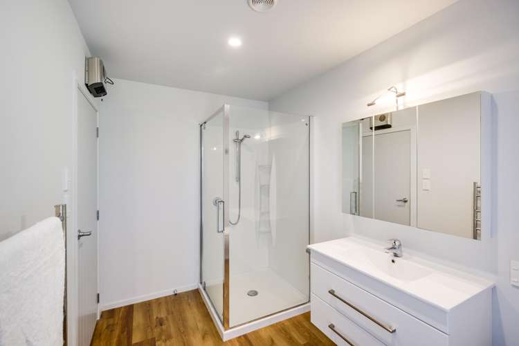 8 Riverview Drive Otane_22