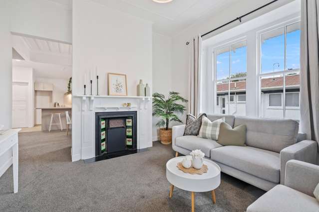 Be quick! stunning villa, top location.