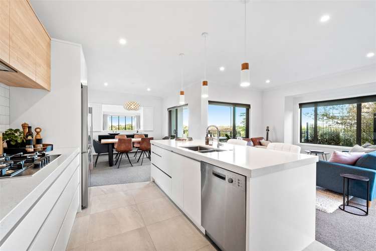 96 Arran Point Parade Orewa_12