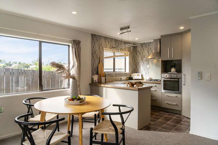 54A Heron Avenue East Matua_2