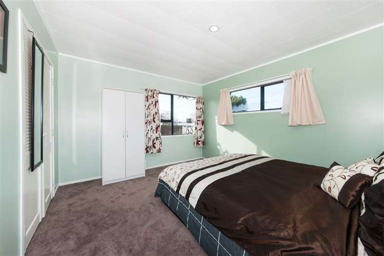 79 Bruce Mclaren Road Henderson_10