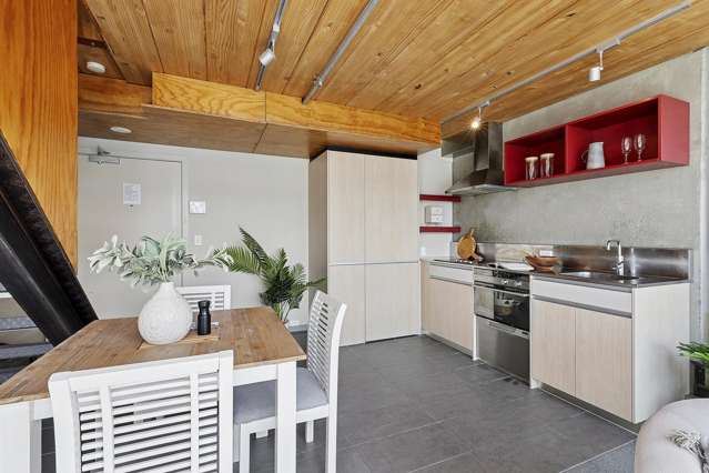 30/42 Abel Smith Te Aro_3