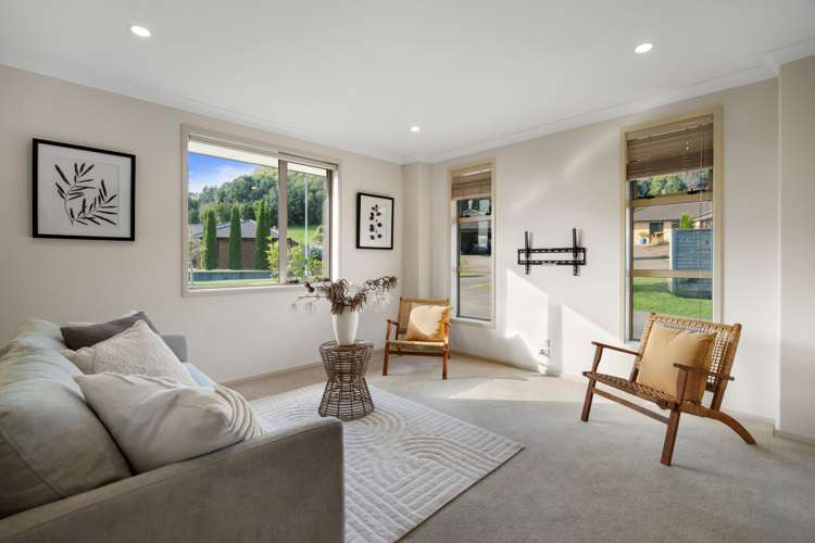 8 Bathurst Crescent Pyes Pa_8