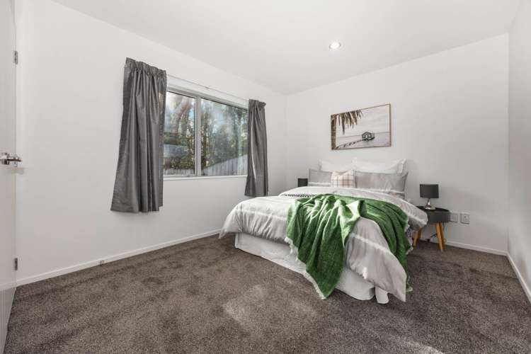 98 Tiriwa Drive Massey_8