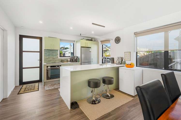 10A Crest Street Tainui_7