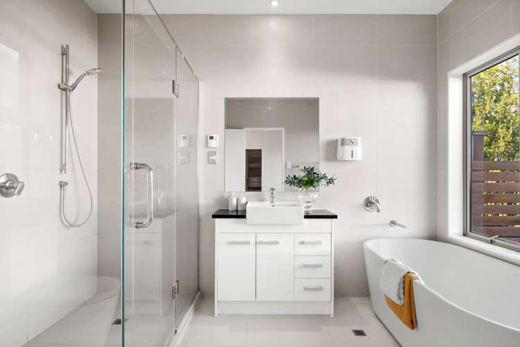 3 Remuremu Street Long Bay_15