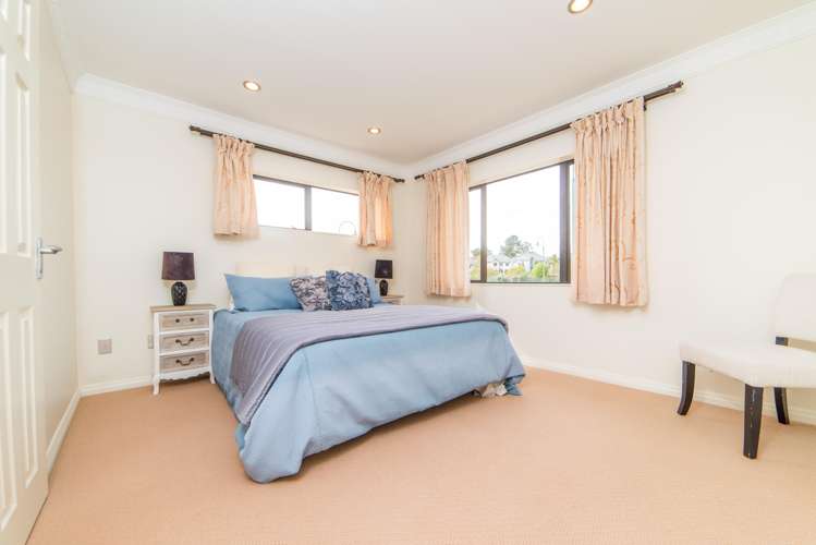 27 Medallion Drive Oteha_11