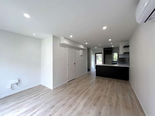 5/16 Reynella Drive Massey_3