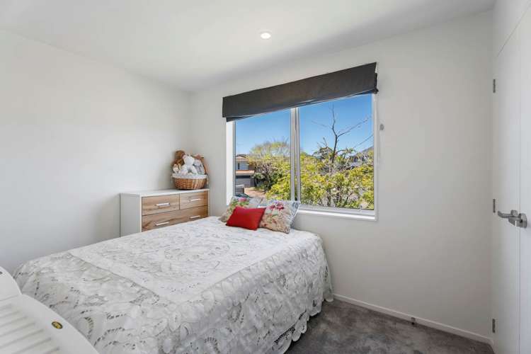 1B Sirius Place Botany Downs_13