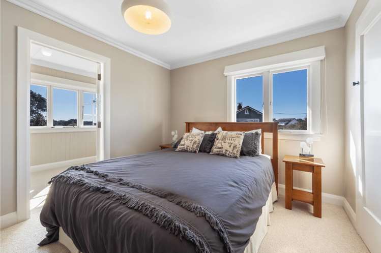 26 Baring Terrace Strandon_16