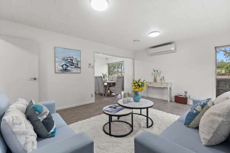 7 Sandrine Avenue Clover Park_10