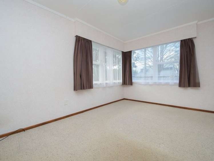 19 Forth Crescent Glenview_9