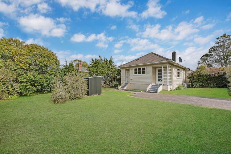 2&4 Fairlands Avenue Waterview_11