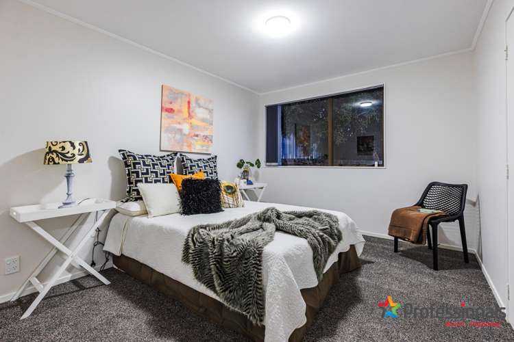 1/1 Ebenezer Way Clendon Park_7