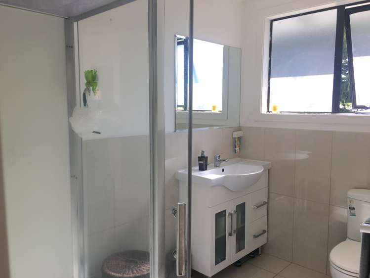 327 Pakuranga Road Pakuranga Heights_9