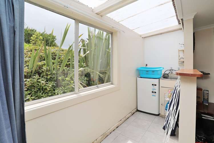 6 Manuka Street Colac Bay_15