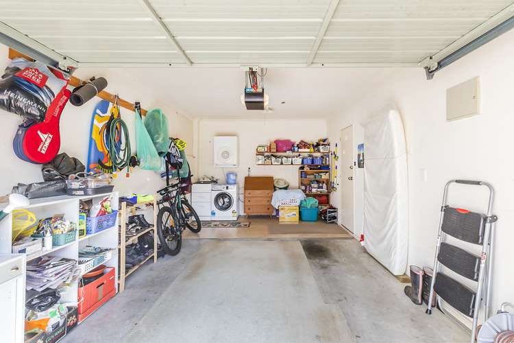 2/33 Box Hill Khandallah_12