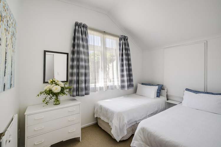 84 Middle Road Havelock North_25