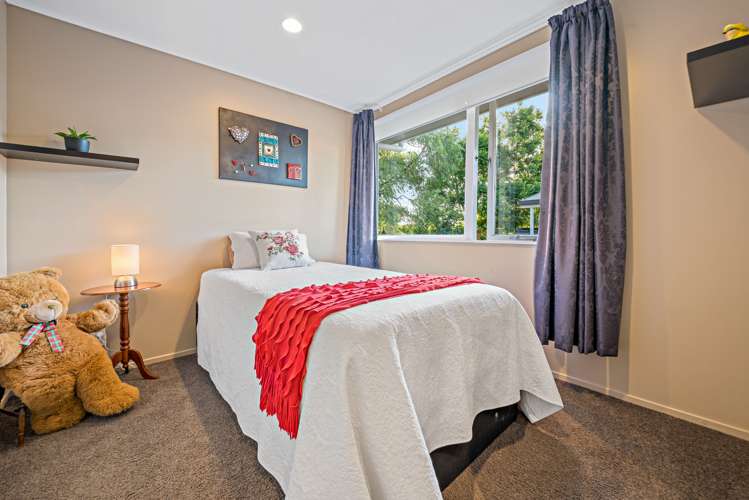 35 Muir Avenue Mangere Bridge_11