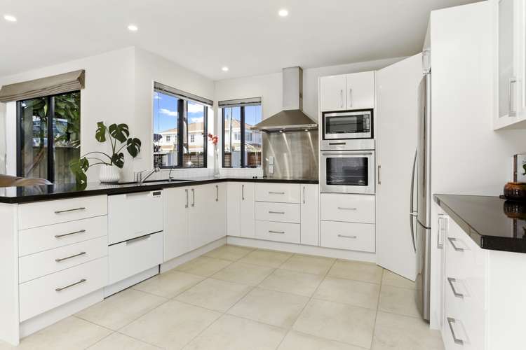 8a Devon Road Bucklands Beach_10