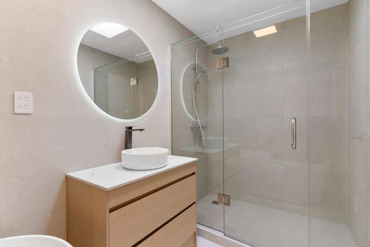 23 Karaka Village Parade Karaka_16