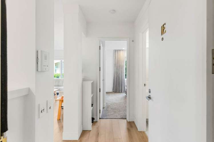 1E/18 Joseph Banks Terrace Remuera_15