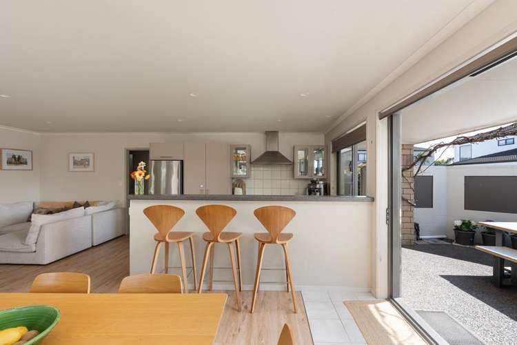 19A Golf Road_5