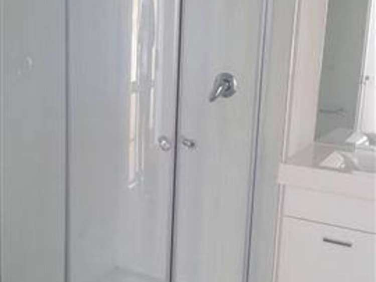 2/7 Snead Place Hamilton East_11