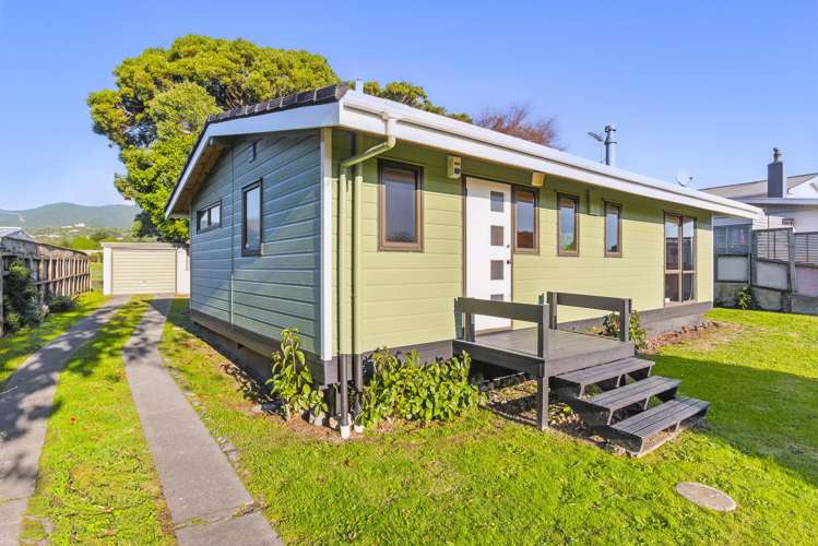 10 Nugget Grove Raumati Beach_18