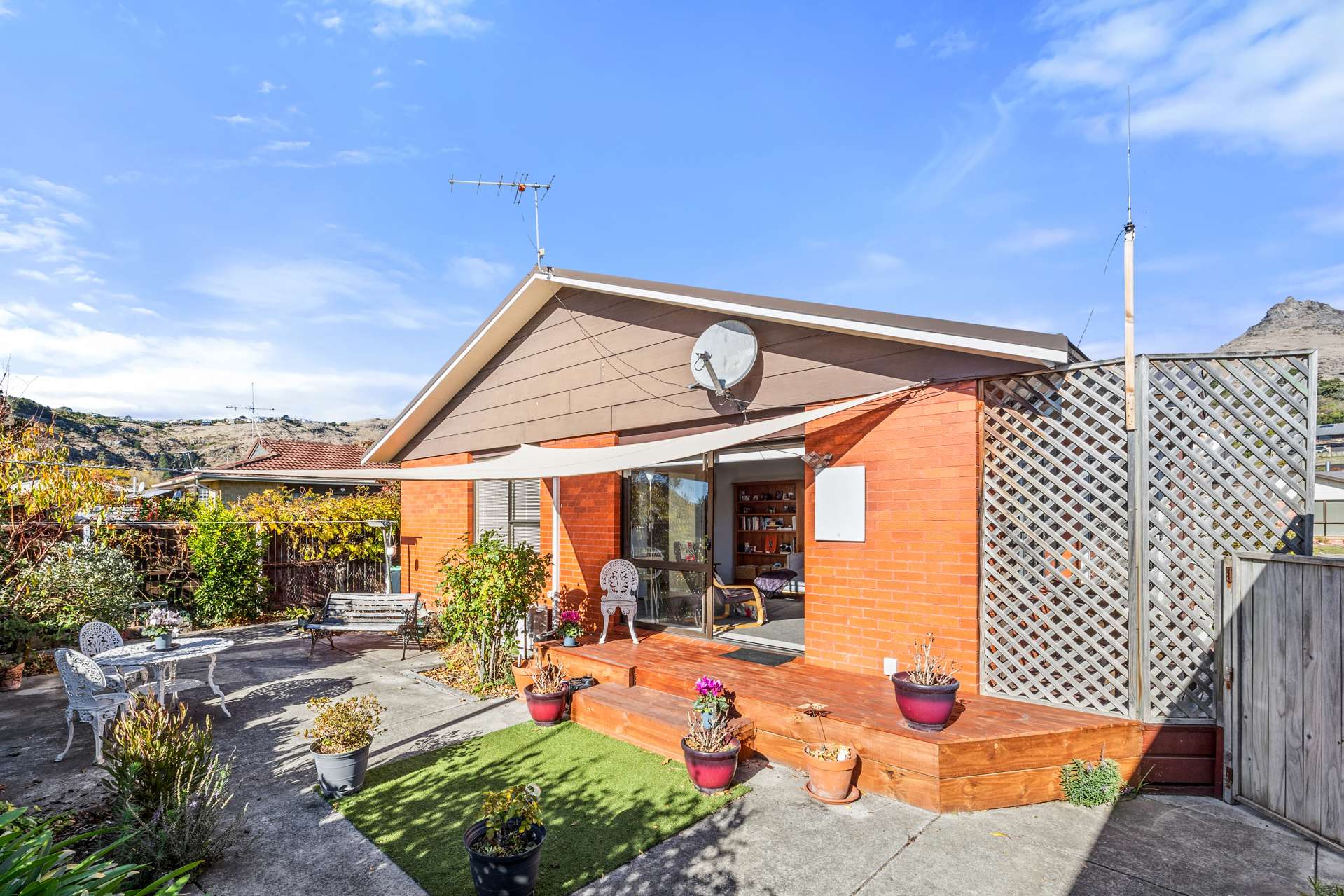 32B Laing Crescent Heathcote Christchurch City Houses for Sale