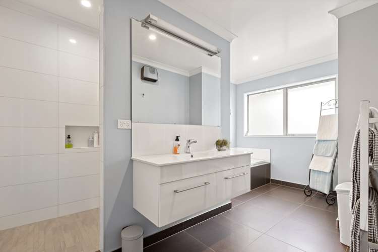 10 New Creek Mews Rolleston_16