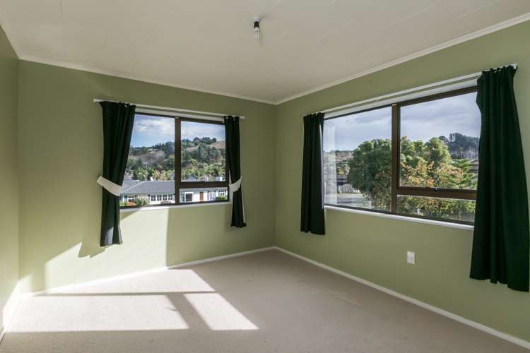 2 Ewan Place Taradale_11