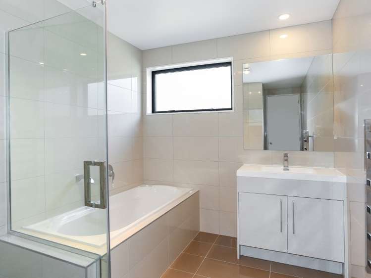 27 Andalusian Way Karaka_13