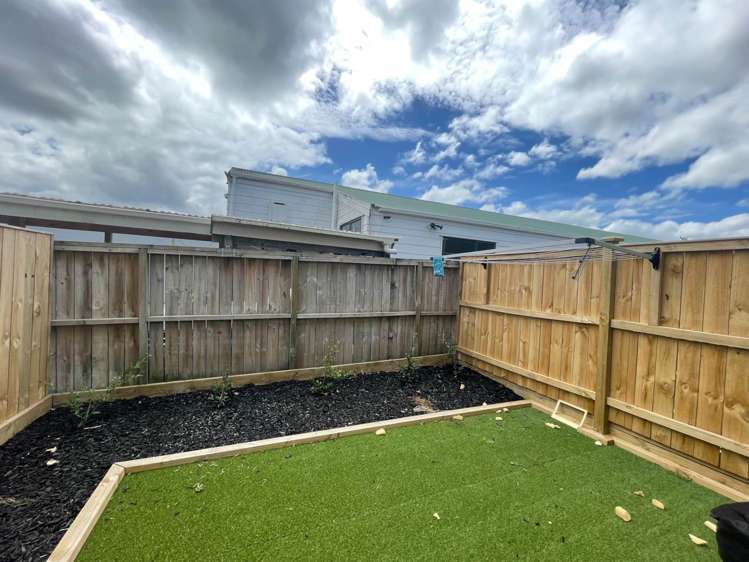 4/28 Netherlands Avenue Kelston_9