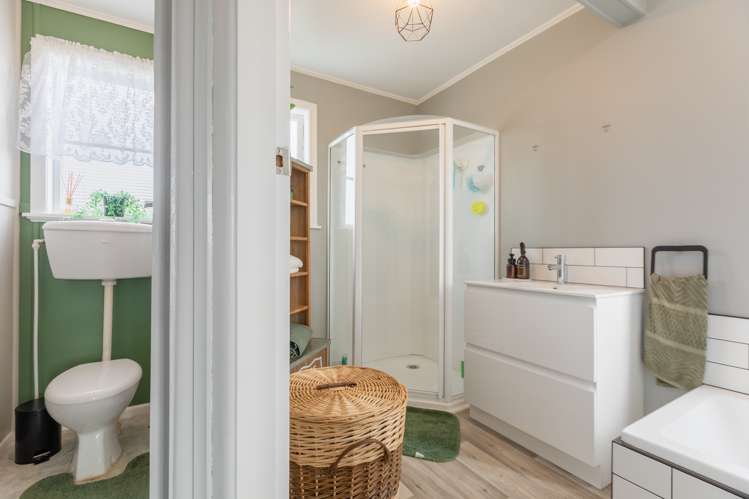 6 Churchill Street Waipukurau and Surrounds_17